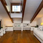 Italstay - Canonica Attic Lejlighed