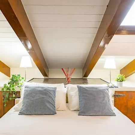 Daire Italstay - Canonica Attic Milano