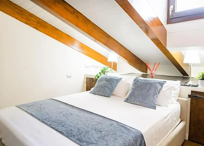 Italstay - Canonica Attic Daire Milano